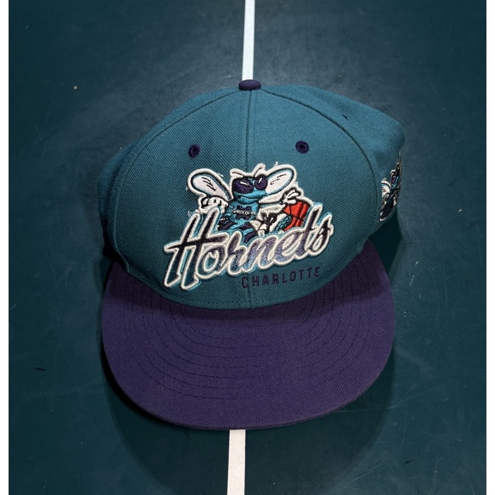 Charlotte Hornets‎ Hardwood Classics Snapback Hat Cap Mitchell & Ness